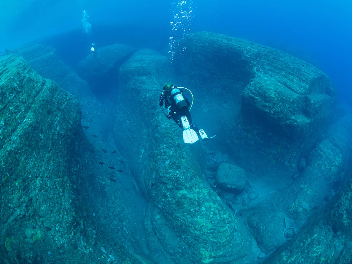 Diving Yonaguni Monument, Japan.